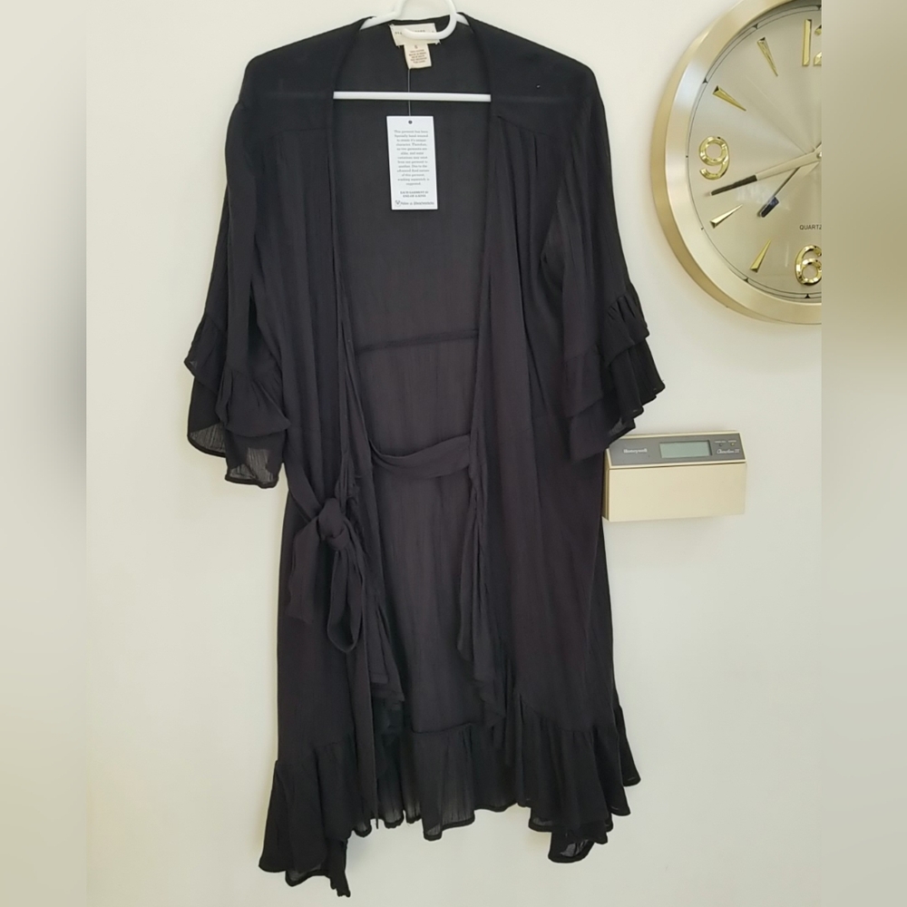 NWT Beaches and Boho blk coverup cardigan robe w/tie. Size S.